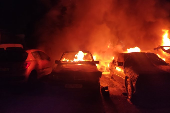 6 כלי רכב נשרפו במגרש רכבים בחדרה